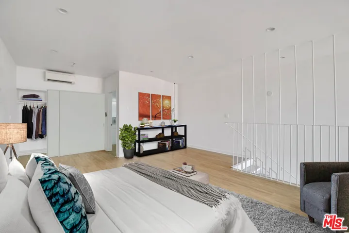 700 S 6th Street, Burbank, California 91501 — photo 5