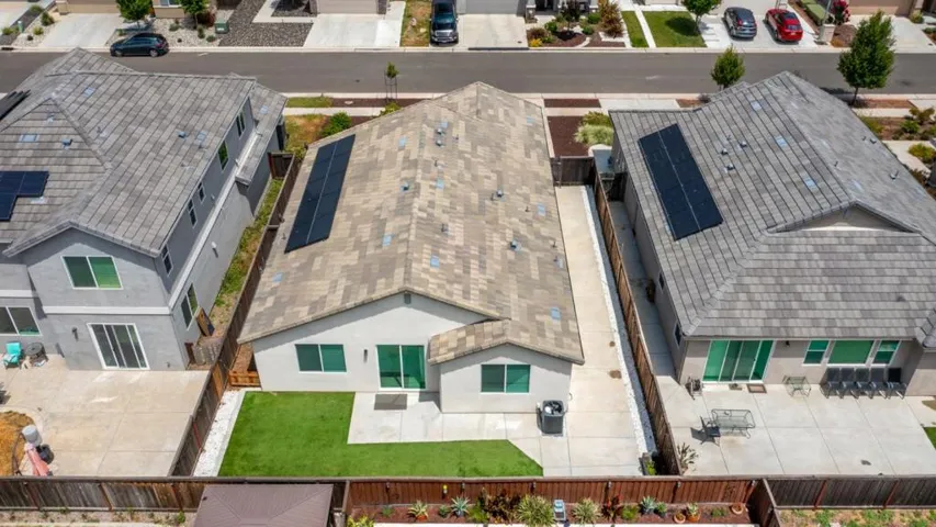 9584 Del Seis Drive, Sacramento, California 95829