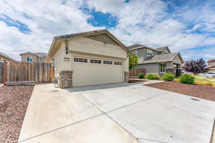9584 Del Seis Drive, Sacramento, California 95829 — photo 4