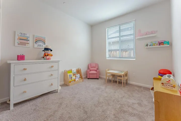 9584 Del Seis Drive, Sacramento, California 95829