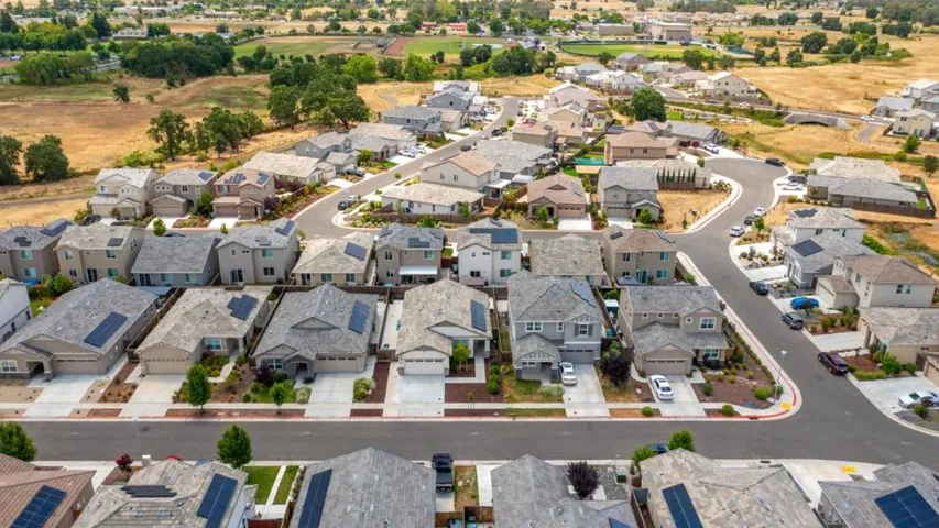9584 Del Seis Drive, Sacramento, California 95829