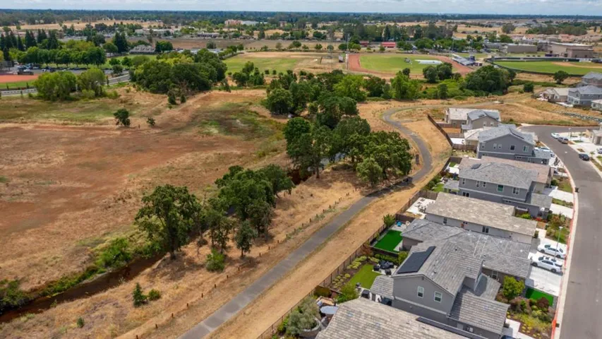 9584 Del Seis Drive, Sacramento, California 95829