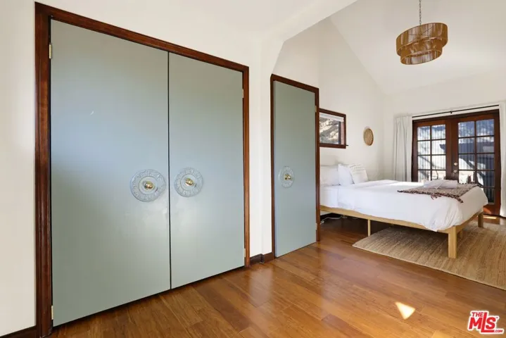 178 Muerdago Road, Topanga, California 90290