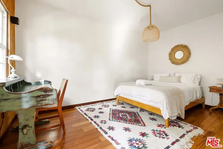 178 Muerdago Road, Topanga, California 90290