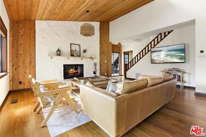 178 Muerdago Road, Topanga, California 90290