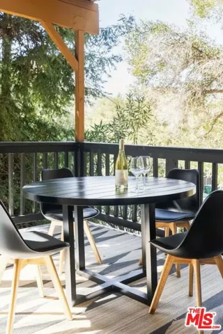 178 Muerdago Road, Topanga, California 90290