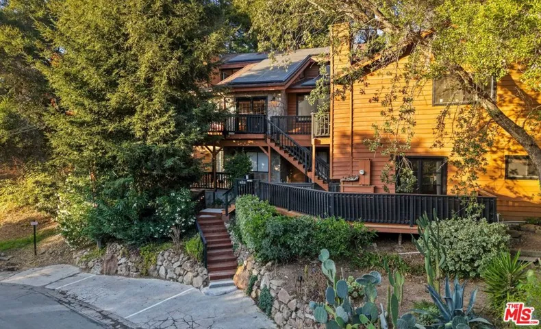 178 Muerdago Road, Topanga, California 90290