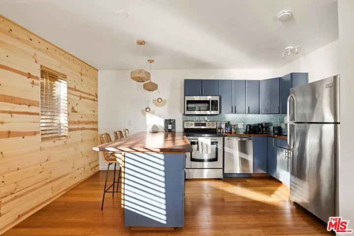 178 Muerdago Road, Topanga, California 90290