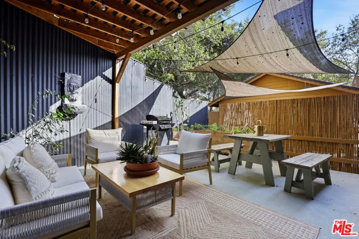 178 Muerdago Road, Topanga, California 90290