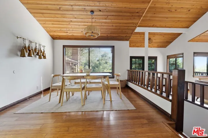 178 Muerdago Road, Topanga, California 90290