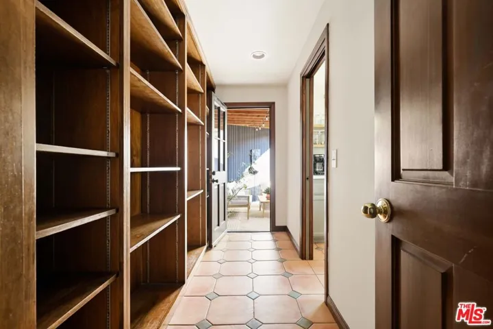 178 Muerdago Road, Topanga, California 90290