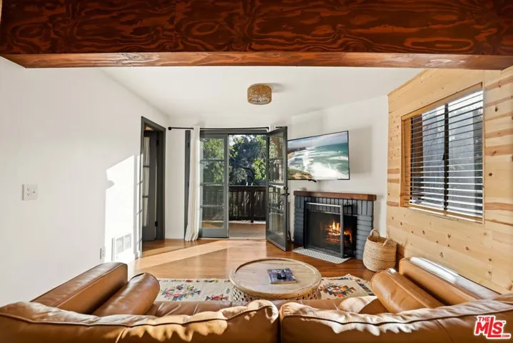 178 Muerdago Road, Topanga, California 90290