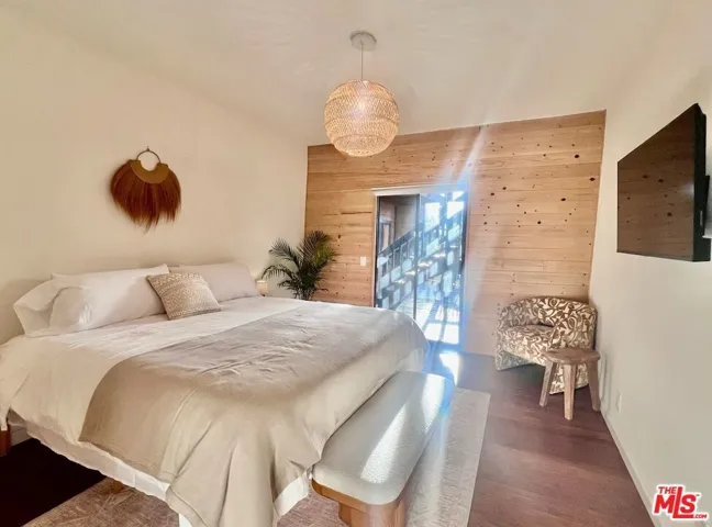 178 Muerdago Road, Topanga, California 90290