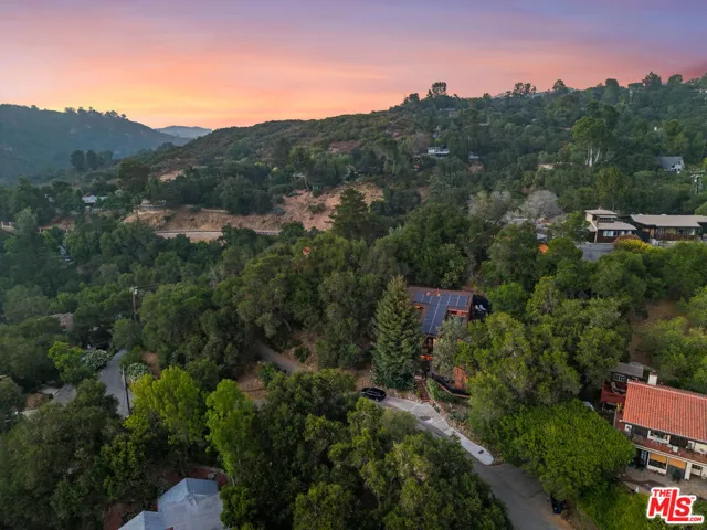 178 Muerdago Road, Topanga, California 90290