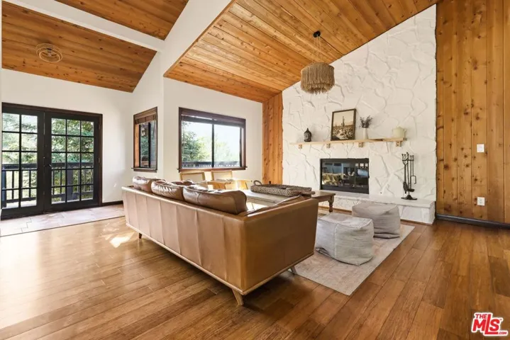 178 Muerdago Road, Topanga, California 90290