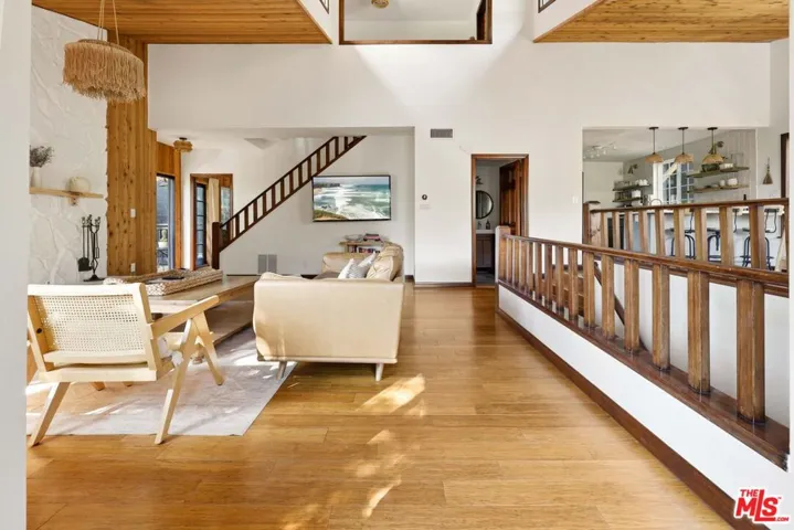 178 Muerdago Road, Topanga, California 90290