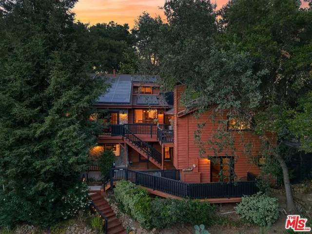 178 Muerdago Road, Topanga, California 90290