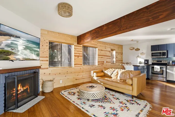 178 Muerdago Road, Topanga, California 90290