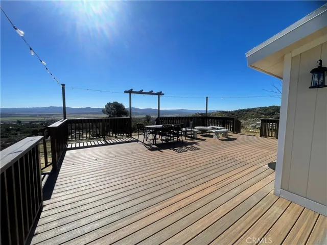 beautifully done deck