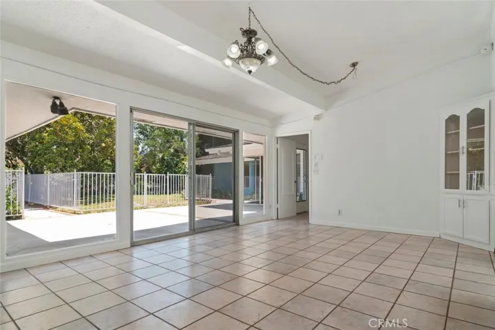 30 La Patera Court, Camarillo, California 93010