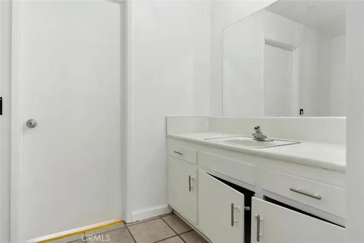 30 La Patera Court, Camarillo, California 93010