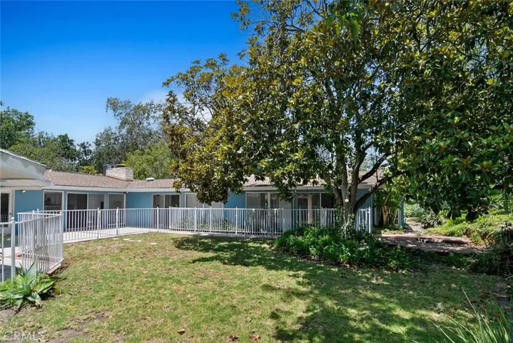 30 La Patera Court, Camarillo, California 93010