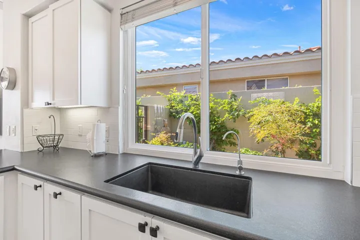 44-web-or-mls-8M4A3462