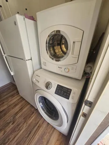 Inside Washer/Dryer