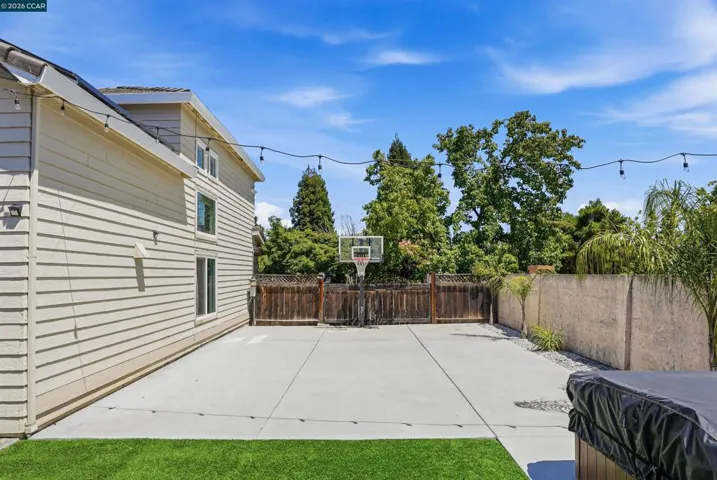 5217 Turf Court, Antioch, California 94531