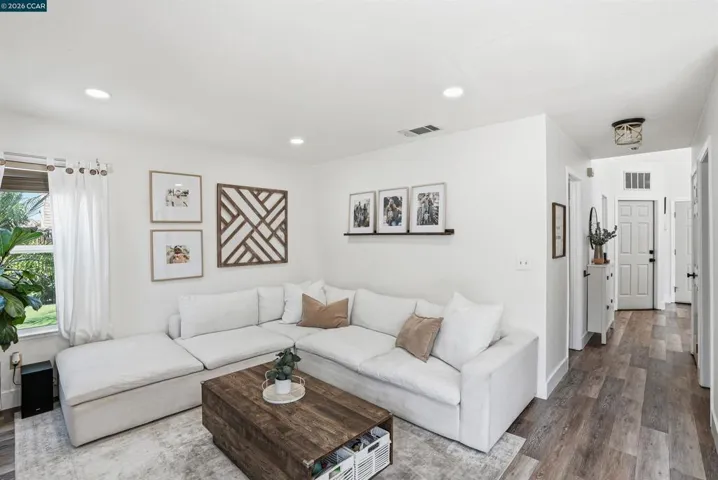 5217 Turf Court, Antioch, California 94531