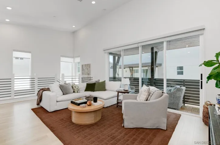 10466 Newbliss Way, San Diego, California 92126