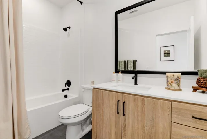 10466 Newbliss Way, San Diego, California 92126