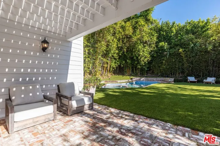1248 N Wetherly Drive, Los Angeles, California 90069