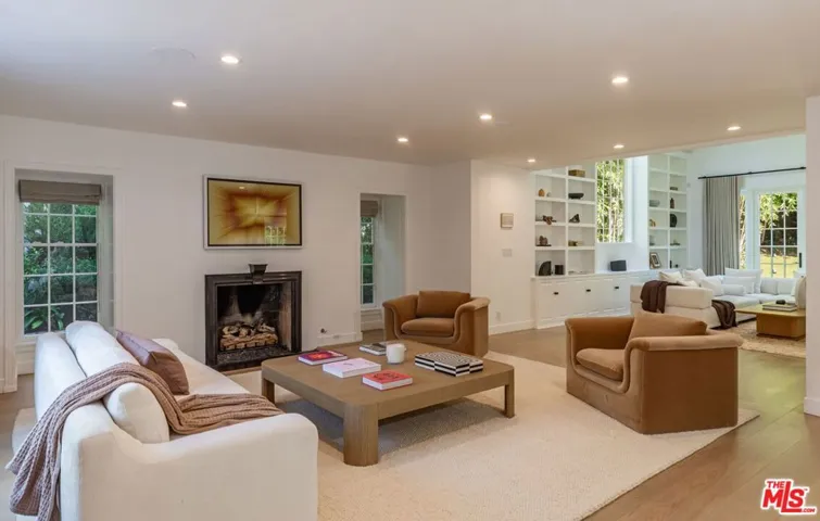 1248 N Wetherly Drive, Los Angeles, California 90069