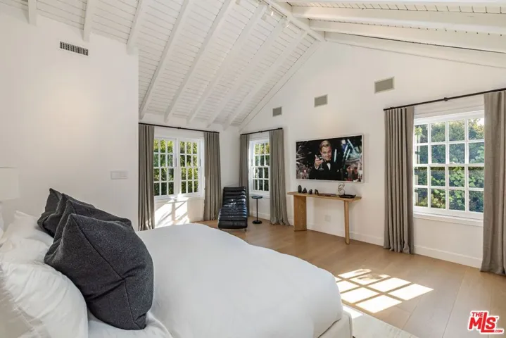 1248 N Wetherly Drive, Los Angeles, California 90069