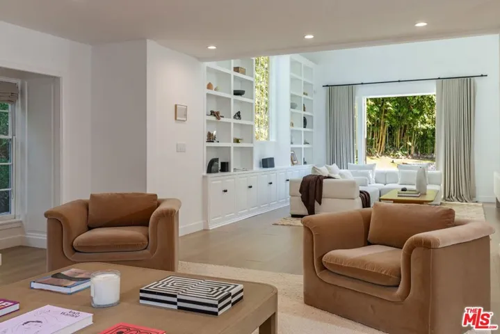 1248 N Wetherly Drive, Los Angeles, California 90069