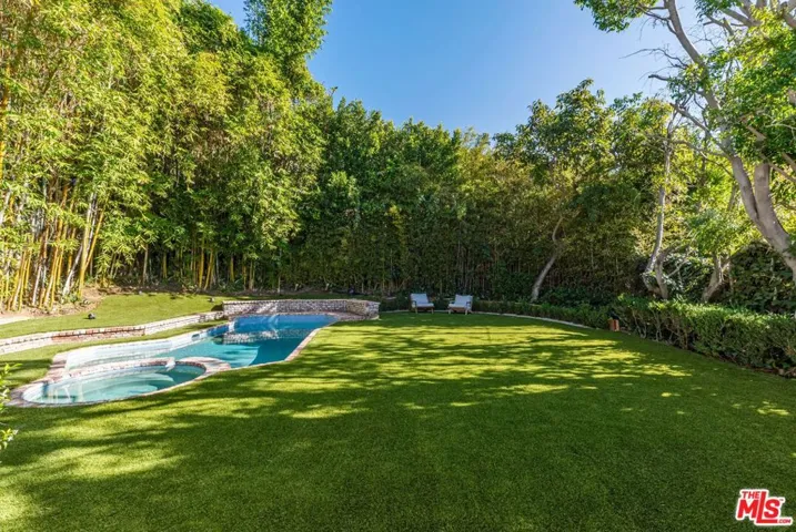 1248 N Wetherly Drive, Los Angeles, California 90069
