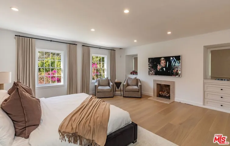 1248 N Wetherly Drive, Los Angeles, California 90069