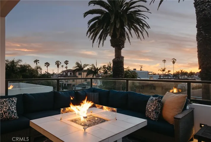 624 14th Street, Huntington Beach, California 92648