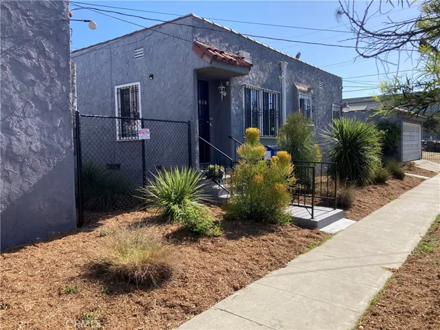 302 W 107th Street, Los Angeles, California 90003