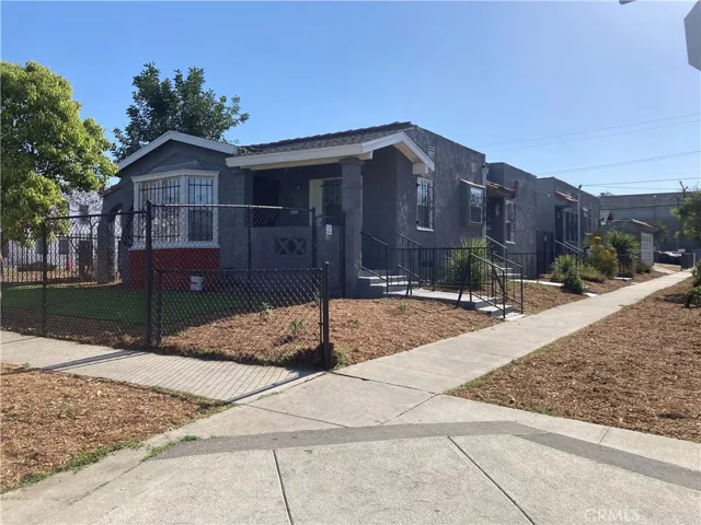302 W 107th Street, Los Angeles, California 90003