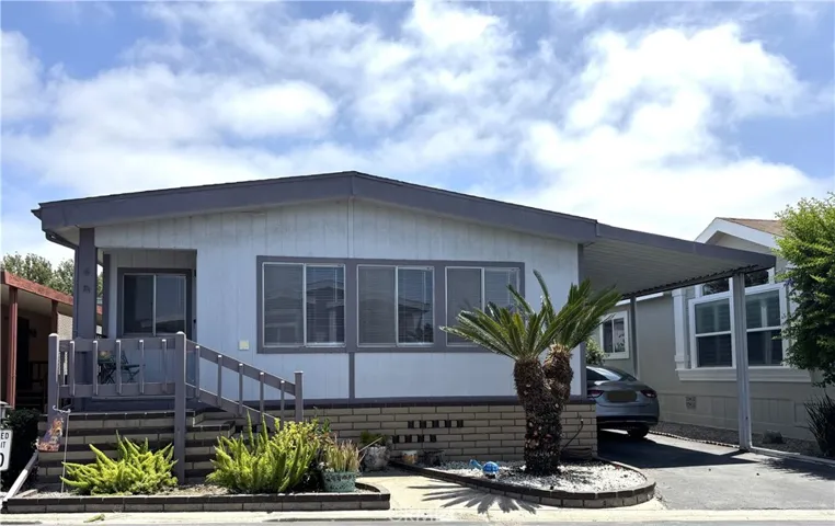 Welcome to 10681 Oak Street, Space 58, Los Alamitos