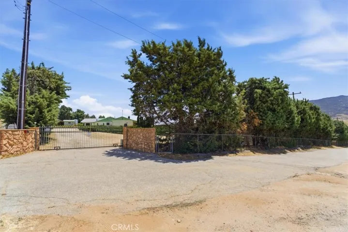 7331 W Avenue O8, Palmdale, California 93551
