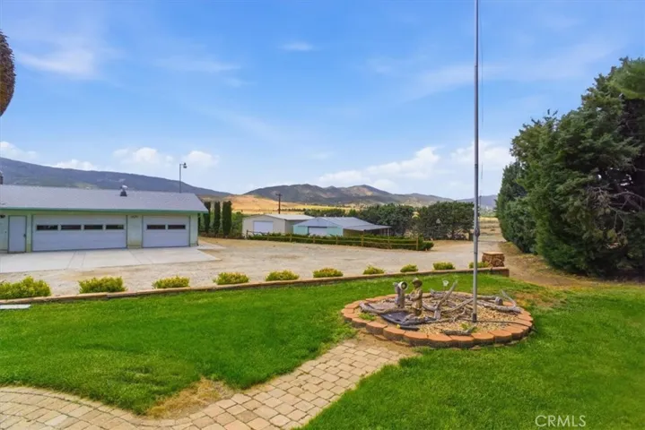 7331 W Avenue O8, Palmdale, California 93551