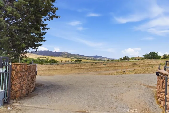 7331 W Avenue O8, Palmdale, California 93551