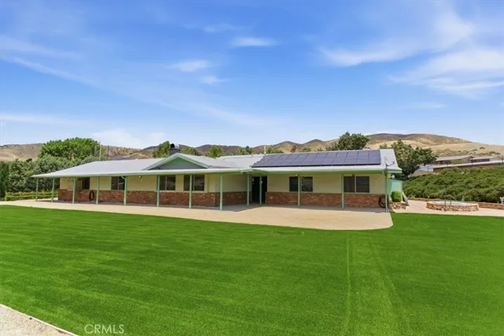 7331 W Avenue O8, Palmdale, California 93551
