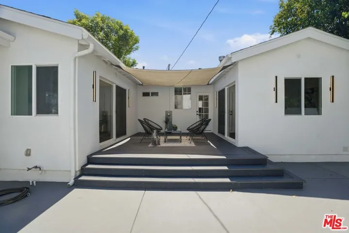 17721 Burbank Boulevard, Encino, California 91316