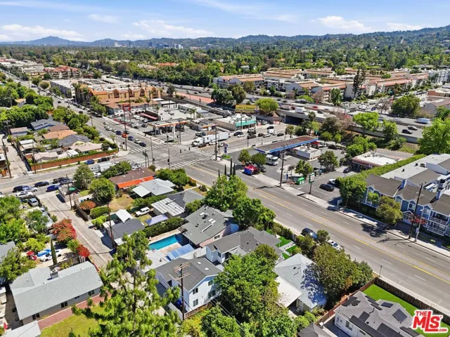 17721 Burbank Boulevard, Encino, California 91316