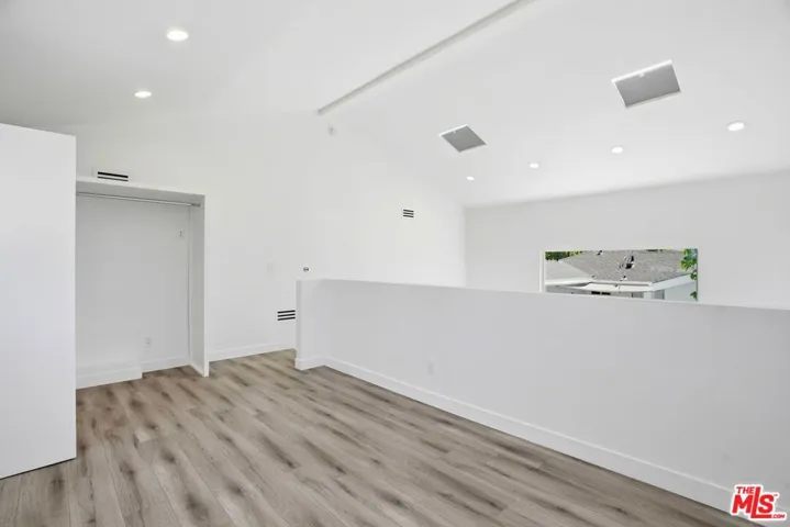 17721 Burbank Boulevard, Encino, California 91316