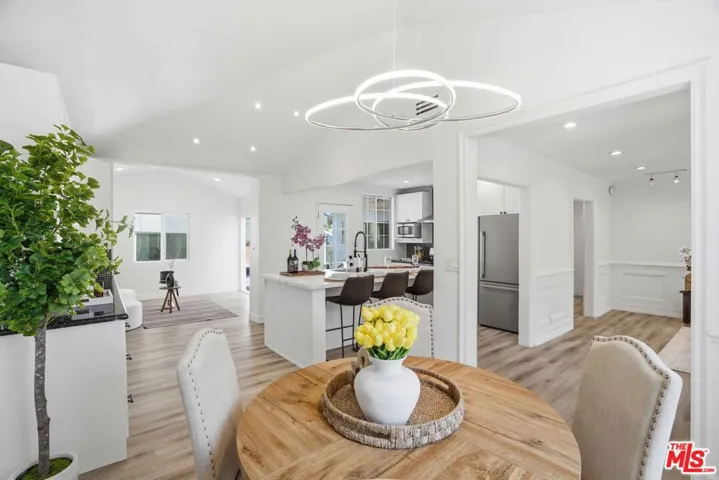 17721 Burbank Boulevard, Encino, California 91316